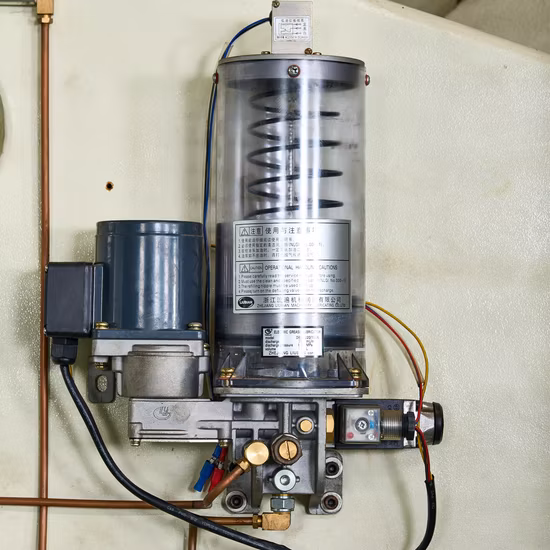 Zhenli Machinery 220 Tonnen Spritzgussmaschine aus Aluminiumlegierung